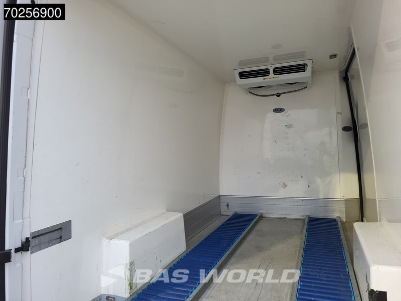 Volkswagen Crafter 140pk L3H3 Koelwagen Konvekta Airco Cruise Camera Koel Koeler Kühlwagen 9m3 Airco Cruise control - Hűtős kisteherautó: 5 kép. Volkswagen Crafter 140pk L3H3 Koelwagen Konvekta Airco Cruise Camera Koel Koeler Kühlwagen 9m3 Airco Cruise control - Hűtős kisteherautó: 5 kép.