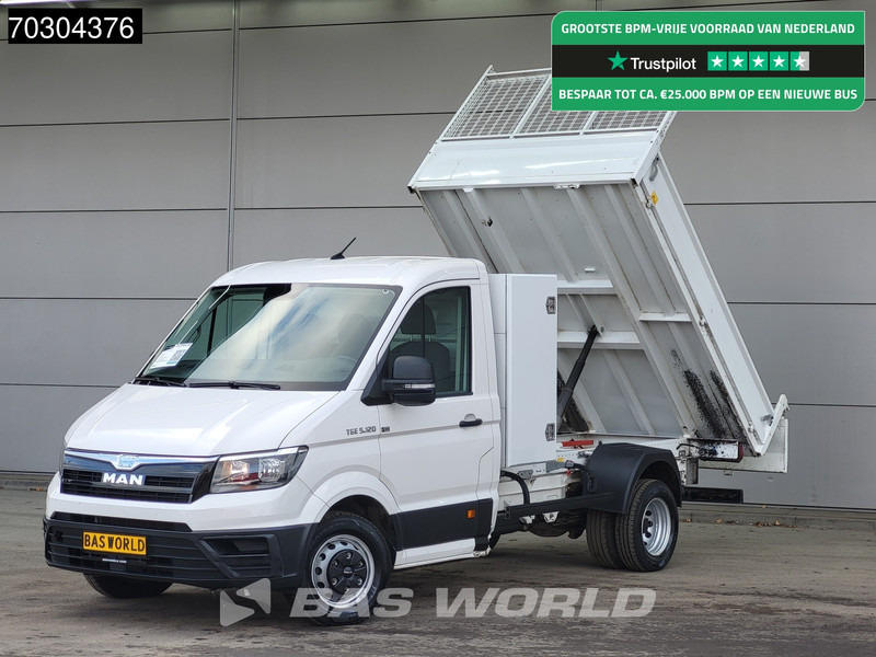 Volkswagen Crafter Kipper met Kist Dubbellucht 3,5t Trekhaak Navi Airco Cruise Camera Euro6 Kieper Tipper Benne Airco Trekhaak Cruise control - Billenőplatós kisteherautó: 1 kép. Volkswagen Crafter Kipper met Kist Dubbellucht 3,5t Trekhaak Navi Airco Cruise Camera Euro6 Kieper Tipper Benne Airco Trekhaak Cruise control - Billenőplatós kisteherautó: 1 kép.