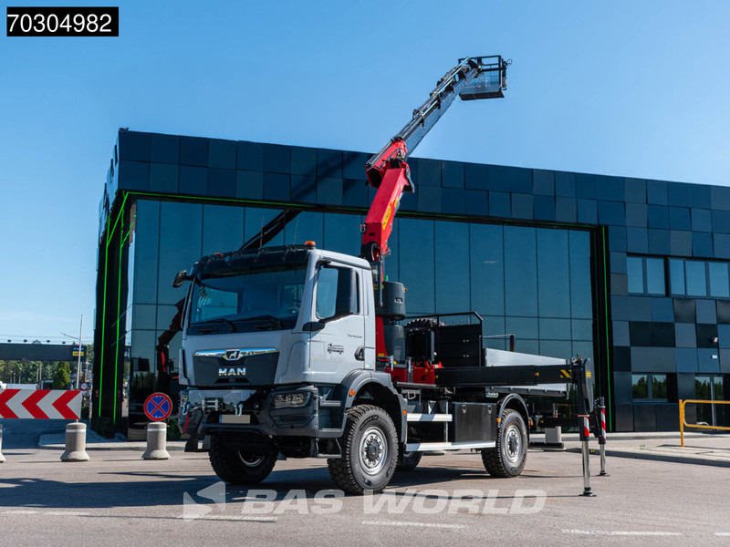 MAN TGM 18.320 4X4 NEW 4x4 Palfinger PK 27002-SH D Crane manbasket Steelsuspension - Platós teherautó, Darus autó: 3 kép. MAN TGM 18.320 4X4 NEW 4x4 Palfinger PK 27002-SH D Crane manbasket Steelsuspension - Platós teherautó, Darus autó: 3 kép.