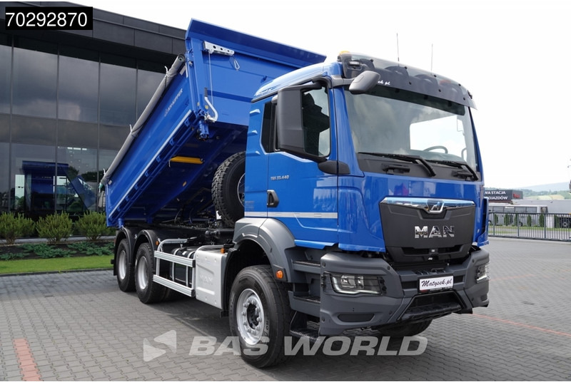 MAN TGS 33.440 TGS 6X4 - Billenőplatós teherautó: 3 kép. MAN TGS 33.440 TGS 6X4 - Billenőplatós teherautó: 3 kép.