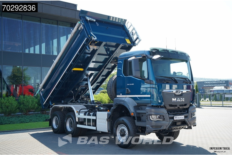MAN TGS 33.480 TGS 6X6 11m3 KH-3-Way Kipper 6x6 Steel Suspension Automatic Big-Axle Euro 6 - Billenőplatós teherautó: 3 kép. MAN TGS 33.480 TGS 6X6 11m3 KH-3-Way Kipper 6x6 Steel Suspension Automatic Big-Axle Euro 6 - Billenőplatós teherautó: 3 kép.