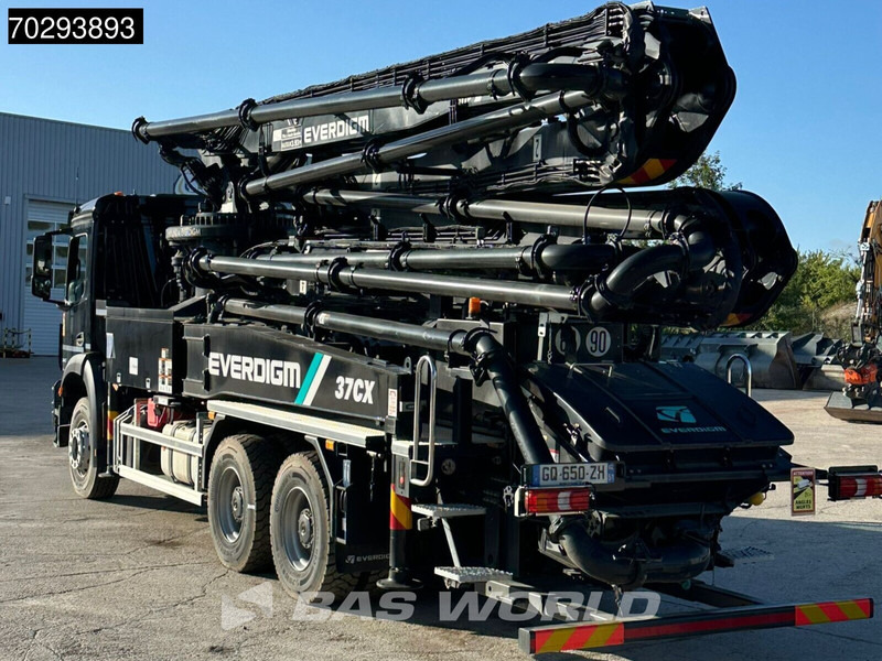 Mercedes-Benz Arocs 2840 Arocs 6X4 NEW! Everdigm 37CX-5 concrete pump Steel Suspension Automatic Euro 6 - Betonpumpa: 2 kép. Mercedes-Benz Arocs 2840 Arocs 6X4 NEW! Everdigm 37CX-5 concrete pump Steel Suspension Automatic Euro 6 - Betonpumpa: 2 kép.