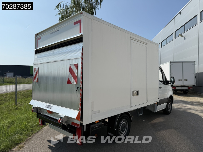 Mercedes-Benz Sprinter 317 CDI Laadklep Zijdeur Bakwagen Airco Cruise MBUX CarPlay D'Hollandia Euro6 Meubelbak Koffer 15m3 A/C Cruise control - Dobozos kisteherautó: 5 kép. Mercedes-Benz Sprinter 317 CDI Laadklep Zijdeur Bakwagen Airco Cruise MBUX CarPlay D'Hollandia Euro6 Meubelbak Koffer 15m3 A/C Cruise control - Dobozos kisteherautó: 5 kép.