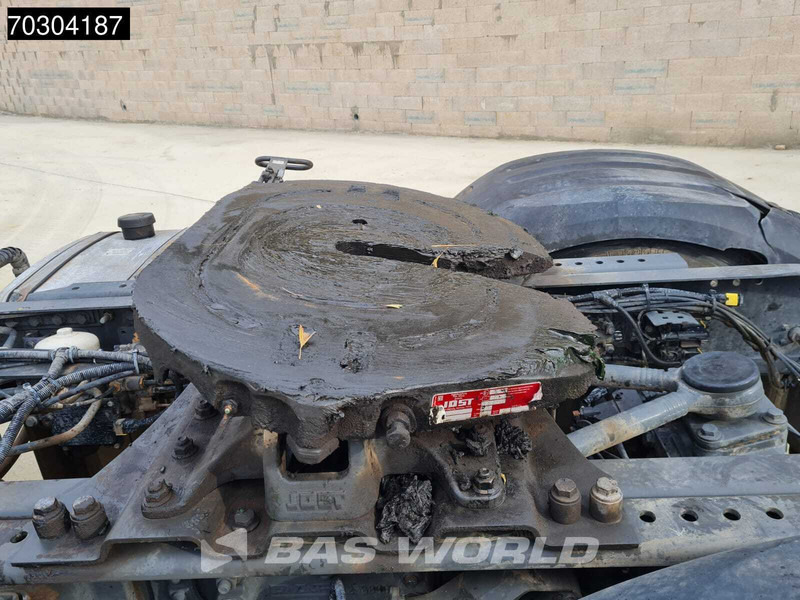 Nyergesvontató DAF XF 530 4X2 Retarder Hydraulik: 16 kép. Nyergesvontató DAF XF 530 4X2 Retarder Hydraulik: 16 kép.