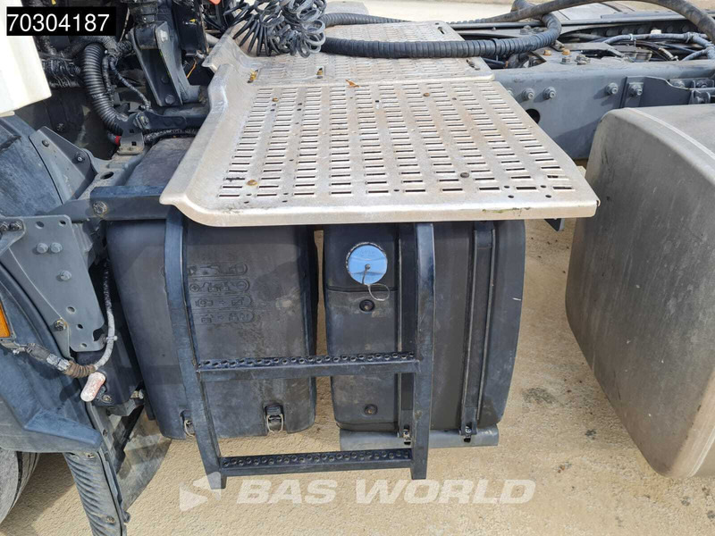 Nyergesvontató DAF XF 530 4X2 Retarder Hydraulik: 15 kép. Nyergesvontató DAF XF 530 4X2 Retarder Hydraulik: 15 kép.