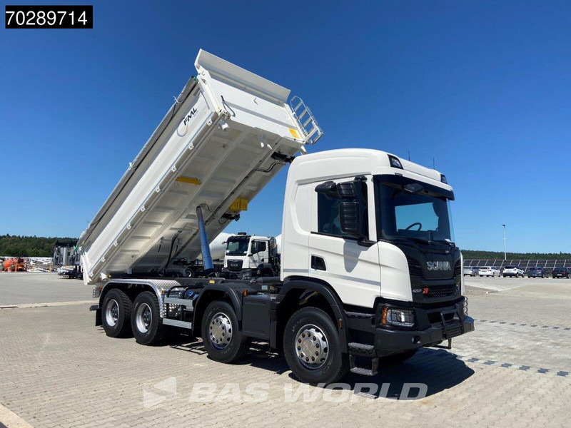 Scania P420 8X4 NEW! 13,5m3 3-way tipper Hardox450 Steel Steelsuspension Euro 6 - Billenőplatós teherautó: 3 kép. Scania P420 8X4 NEW! 13,5m3 3-way tipper Hardox450 Steel Steelsuspension Euro 6 - Billenőplatós teherautó: 3 kép.