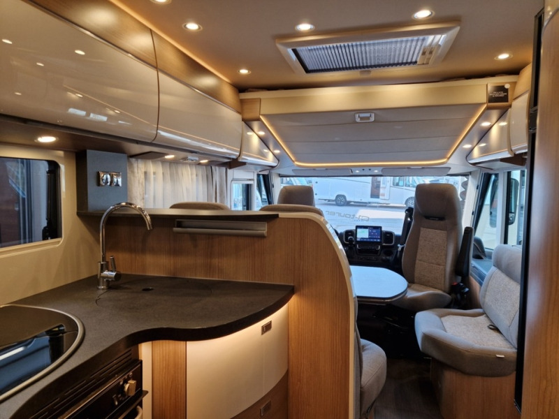 Új Integrált lakóautó Carthago C1 Tourer Edition+ I 149 RB-LE: 15 kép. Új Integrált lakóautó Carthago C1 Tourer Edition+ I 149 RB-LE: 15 kép.