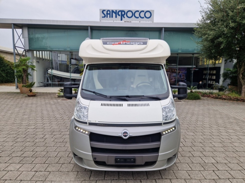 Carthago Chic C-Line T 4.3 - Félintegrált lakóautó: 3 kép. Carthago Chic C-Line T 4.3 - Félintegrált lakóautó: 3 kép.