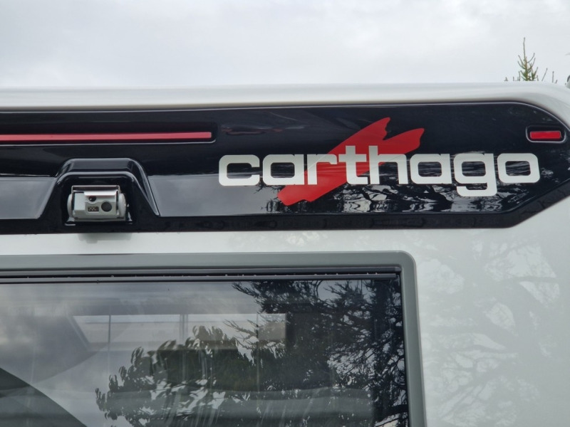 Új Integrált lakóautó Carthago Liner For Two I 53: 8 kép.