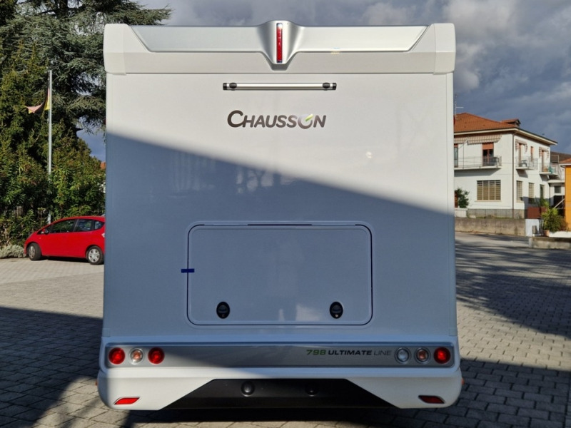 Chausson 798 Ultimate Line - Félintegrált lakóautó: 3 kép. Chausson 798 Ultimate Line - Félintegrált lakóautó: 3 kép.