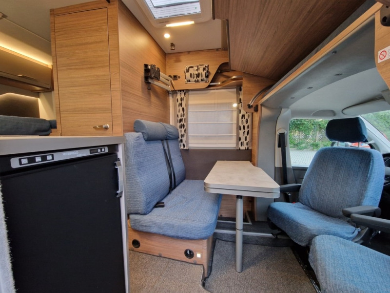 Knaus Tourer Van 500 MQ - Integrált lakóautó: 4 kép. Knaus Tourer Van 500 MQ - Integrált lakóautó: 4 kép.