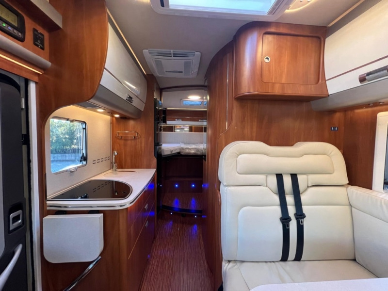 Laika Ecovip 609 - Integrált lakóautó: 5 kép. Laika Ecovip 609 - Integrált lakóautó: 5 kép.