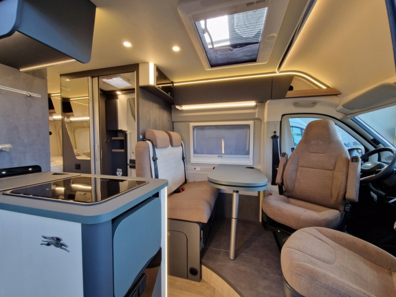 Laika Kosmo 60 Camper Van - Kempingautó: 5 kép. Laika Kosmo 60 Camper Van - Kempingautó: 5 kép.
