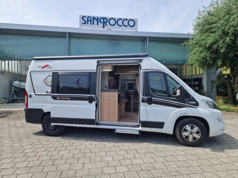 Malibu Van 600 DB - Kempingautó: 2 kép. Malibu Van 600 DB - Kempingautó: 2 kép.