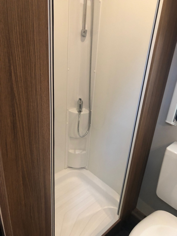 Rossini Camp - Lakókocsi: 4 kép. Rossini Camp - Lakókocsi: 4 kép.