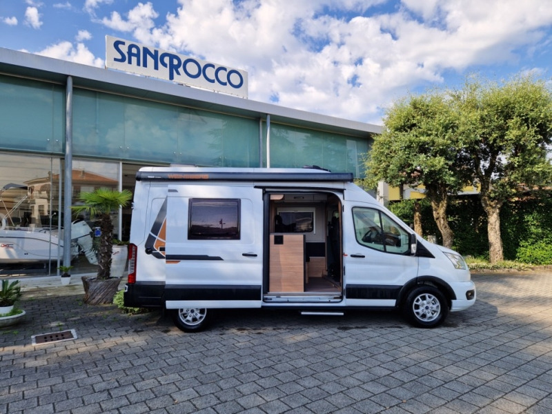 Weinsberg CaraBus Ford 600 MQ - Kempingautó: 2 kép. Weinsberg CaraBus Ford 600 MQ - Kempingautó: 2 kép.