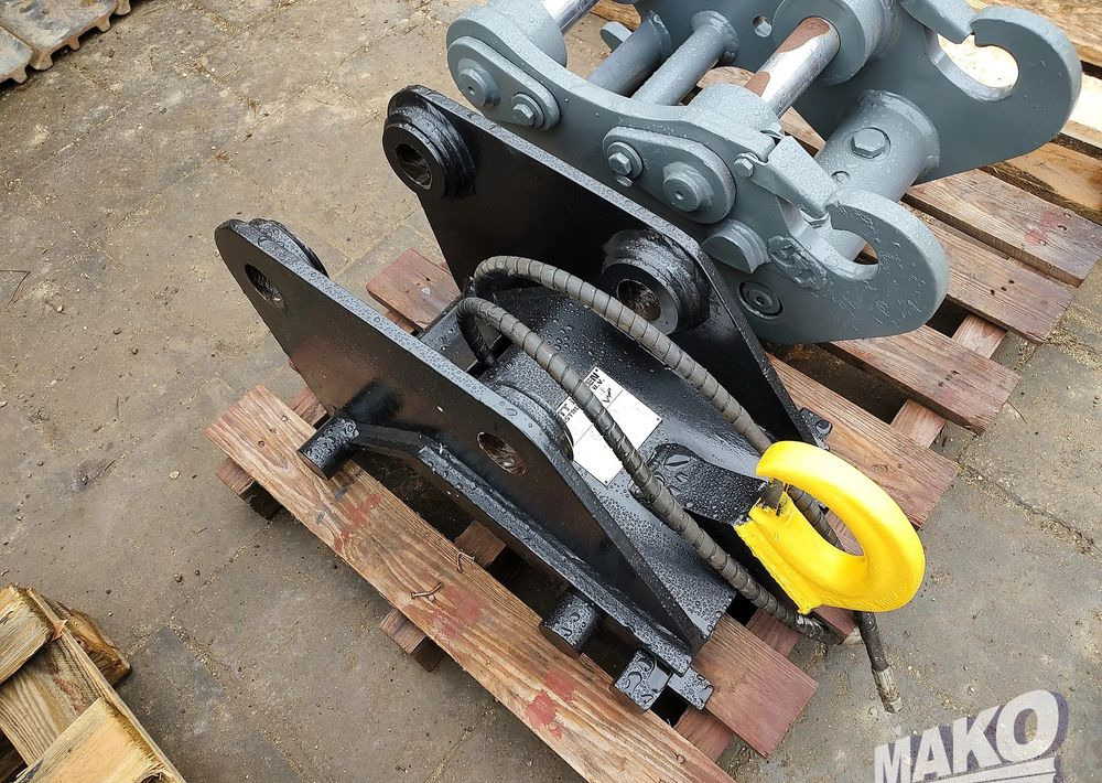 Szybkozłącze hydrauliczne Matt Nielen Verachtert CW10 - Adapterek - Építőipari gépek: 1 kép. Szybkozłącze hydrauliczne Matt Nielen Verachtert CW10 - Adapterek - Építőipari gépek: 1 kép.