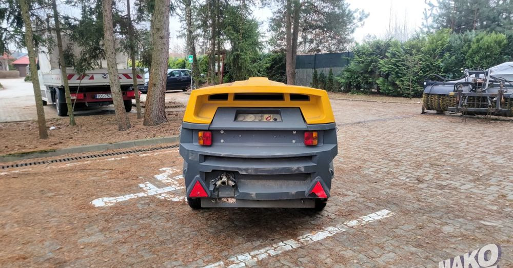 Atlas Copco XAS 97 DD PE - Áramfejlesztő: 4 kép. Atlas Copco XAS 97 DD PE - Áramfejlesztő: 4 kép.