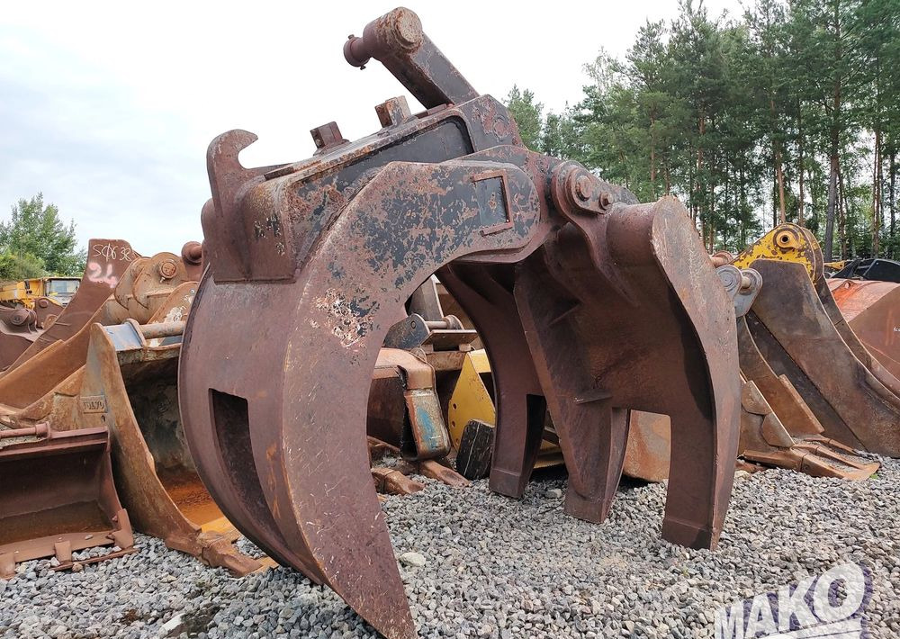 Chwytak kruszer mechaniczny szer. 110cm mocowanie Volvo S1 B20 - Polip kanál: 2 kép. Chwytak kruszer mechaniczny szer. 110cm mocowanie Volvo S1 B20 - Polip kanál: 2 kép.