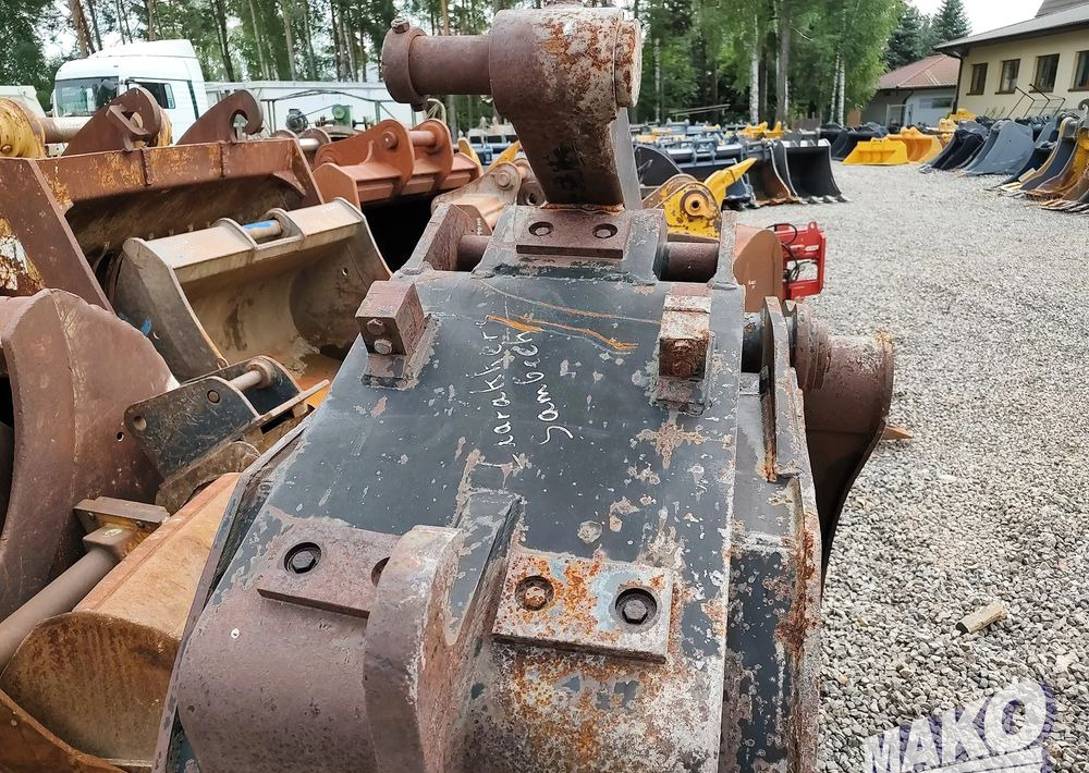 Chwytak kruszer mechaniczny szer. 110cm mocowanie Volvo S1 B20 - Polip kanál: 3 kép. Chwytak kruszer mechaniczny szer. 110cm mocowanie Volvo S1 B20 - Polip kanál: 3 kép.