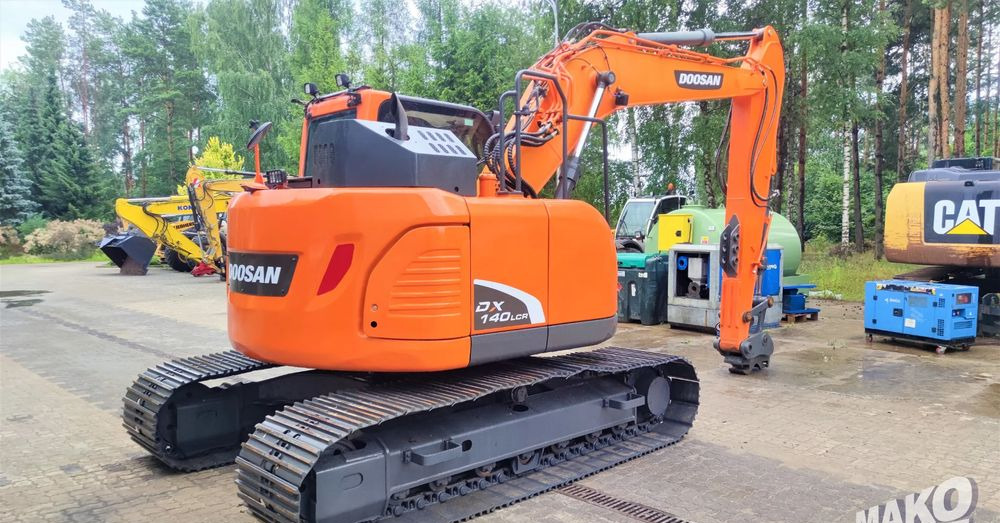 Doosan DX140LCR-5 - Lánctalpas kotró: 4 kép. Doosan DX140LCR-5 - Lánctalpas kotró: 4 kép.