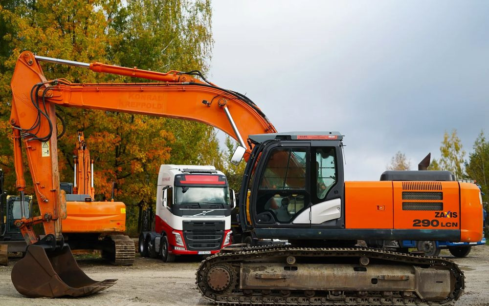 Hitachi ZX290LCN-5B - Lánctalpas kotró: 1 kép. Hitachi ZX290LCN-5B - Lánctalpas kotró: 1 kép.