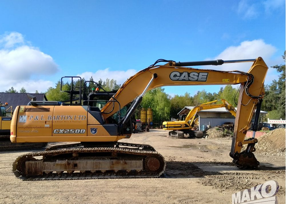 Komatsu CX 250 D - Lánctalpas kotró: 5 kép. Komatsu CX 250 D - Lánctalpas kotró: 5 kép.