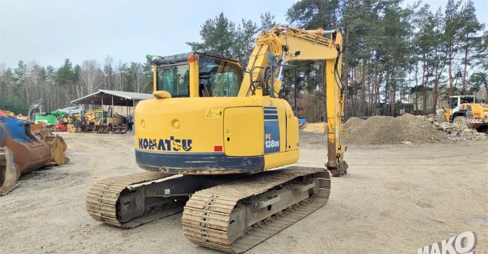 Komatsu PC138 US-8 - Lánctalpas kotró: 4 kép. Komatsu PC138 US-8 - Lánctalpas kotró: 4 kép.