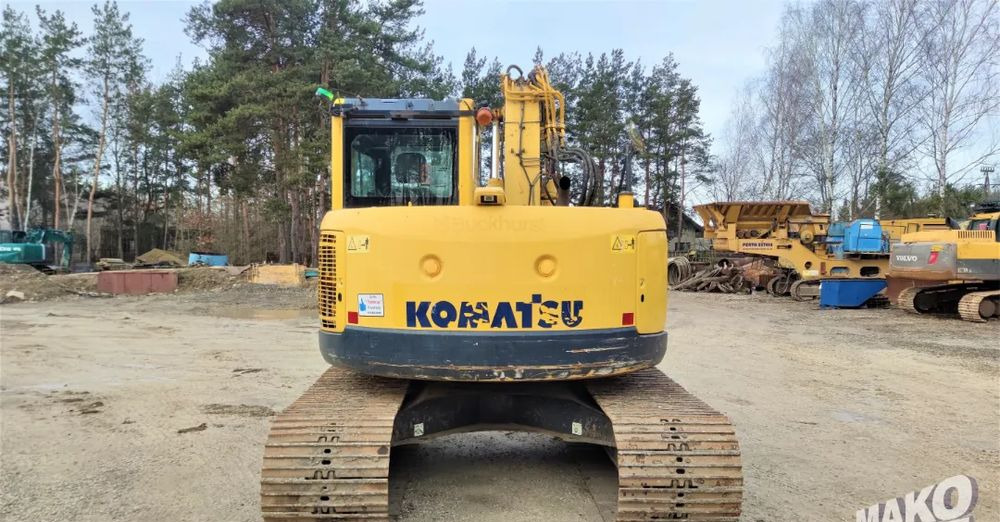 Komatsu PC138 US-8 - Lánctalpas kotró: 3 kép. Komatsu PC138 US-8 - Lánctalpas kotró: 3 kép.