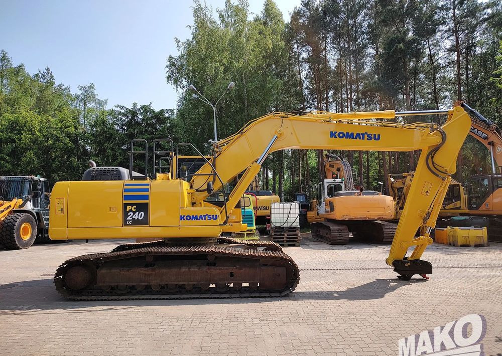 Lánctalpas kotró Komatsu PC240 LC-10: 7 kép.