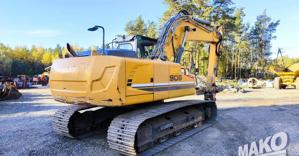 Liebherr R906 LC Litronic - Lánctalpas kotró: 4 kép. Liebherr R906 LC Litronic - Lánctalpas kotró: 4 kép.