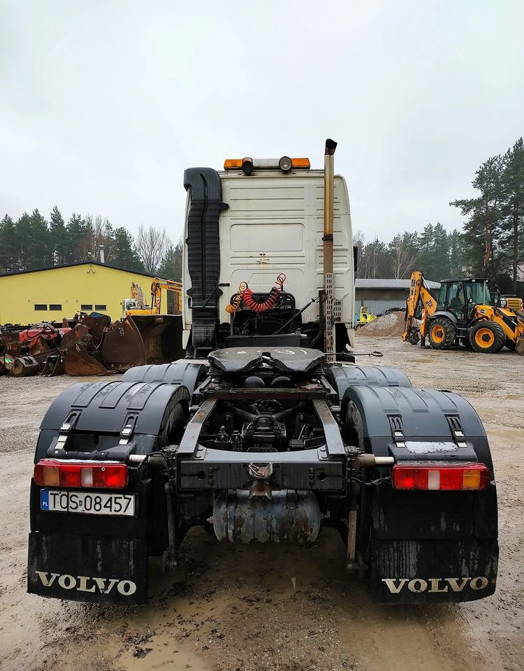 Volvo FH 13 480 - Nyergesvontató: 4 kép. Volvo FH 13 480 - Nyergesvontató: 4 kép.