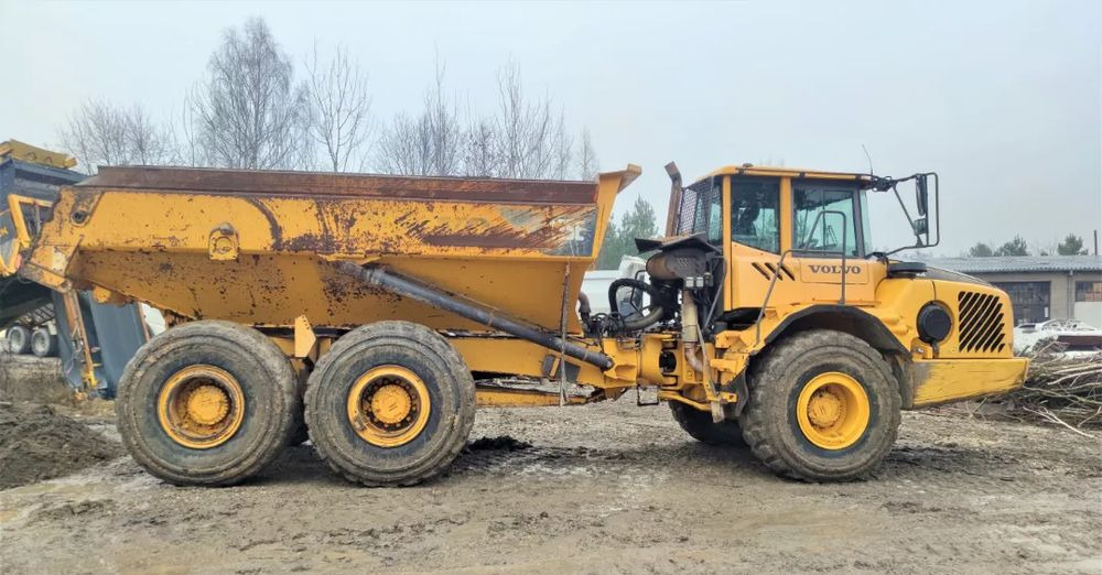 Volvo A25E - Dömper: 5 kép. Volvo A25E - Dömper: 5 kép.