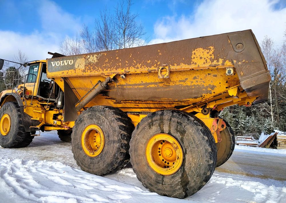 Volvo A40E - Dömper: 4 kép. Volvo A40E - Dömper: 4 kép.