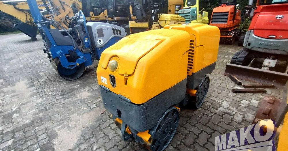 Wacker Neuson RT82-SC2 - Henger: 1 kép. Wacker Neuson RT82-SC2 - Henger: 1 kép.