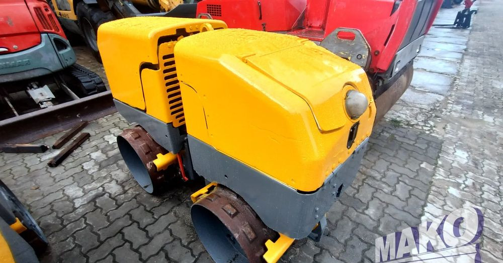 Wacker Neuson RT82-SC2 - Henger: 2 kép. Wacker Neuson RT82-SC2 - Henger: 2 kép.