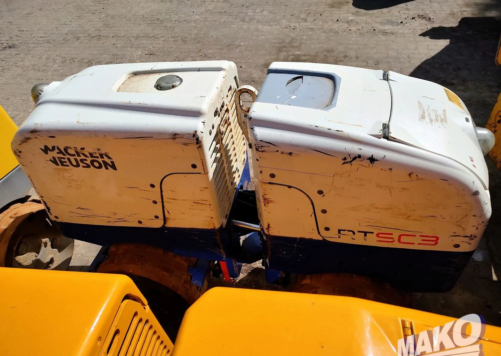 Wacker Neuson RTSC3 - Henger: 3 kép. Wacker Neuson RTSC3 - Henger: 3 kép.