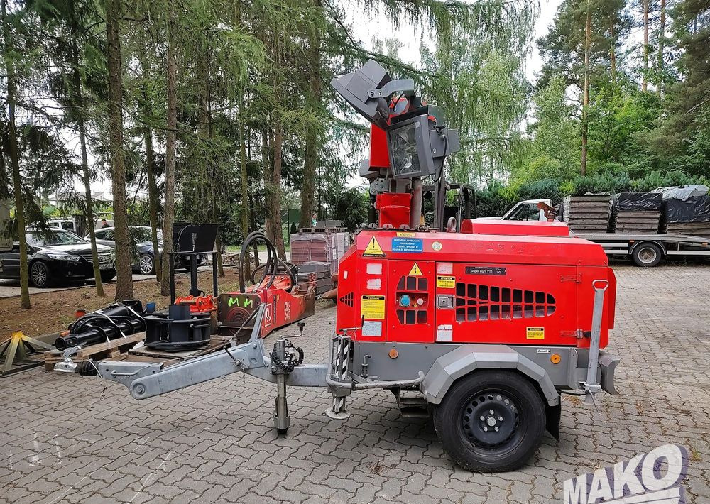 Wieża oświetleniowa Generac Superlight VT1 - Világító állvány: 2 kép. Wieża oświetleniowa Generac Superlight VT1 - Világító állvány: 2 kép.