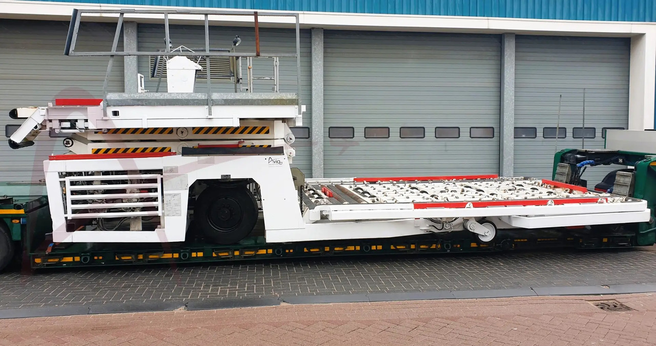 AIR MARREL LAM7000 DP/MDL8 - Konténer/ Rakodólap rakodógép: 1 kép. AIR MARREL LAM7000 DP/MDL8 - Konténer/ Rakodólap rakodógép: 1 kép.