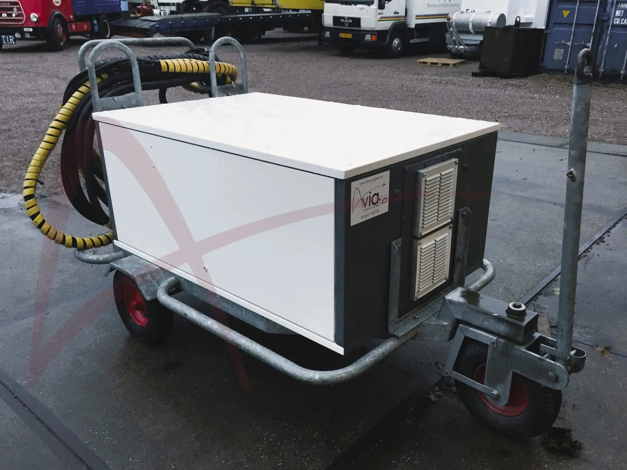 AXA POWER 3GSTS-200/260L - Földi áramforrás: 2 kép. AXA POWER 3GSTS-200/260L - Földi áramforrás: 2 kép.