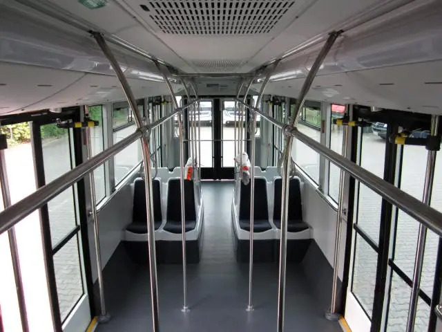 CONTRAC COBUS 2500 - Reptéri busz: 5 kép. CONTRAC COBUS 2500 - Reptéri busz: 5 kép.