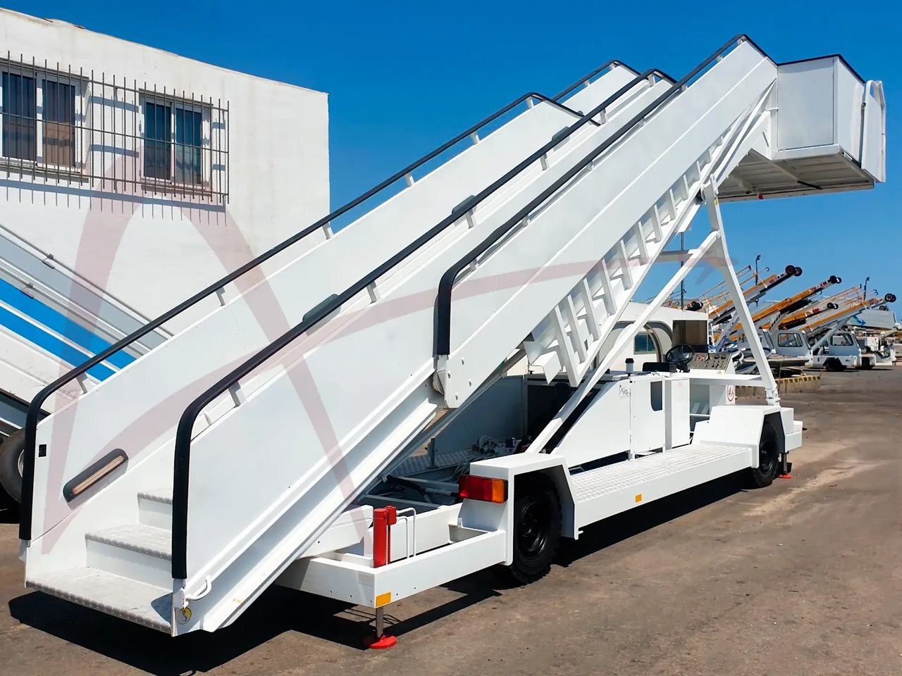 FMC SMART STEP - Utaslépcső: 1 kép. FMC SMART STEP - Utaslépcső: 1 kép.