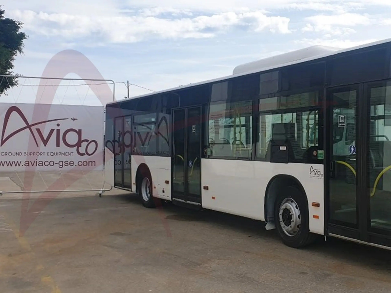 MERCEDES BENZ CITARO - Reptéri busz: 5 kép. MERCEDES BENZ CITARO - Reptéri busz: 5 kép.