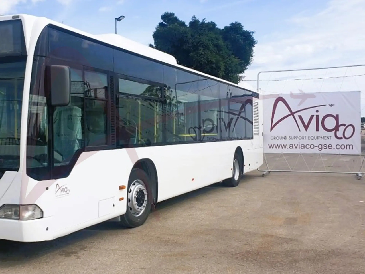 MERCEDES BENZ CITARO - Reptéri busz: 2 kép. MERCEDES BENZ CITARO - Reptéri busz: 2 kép.