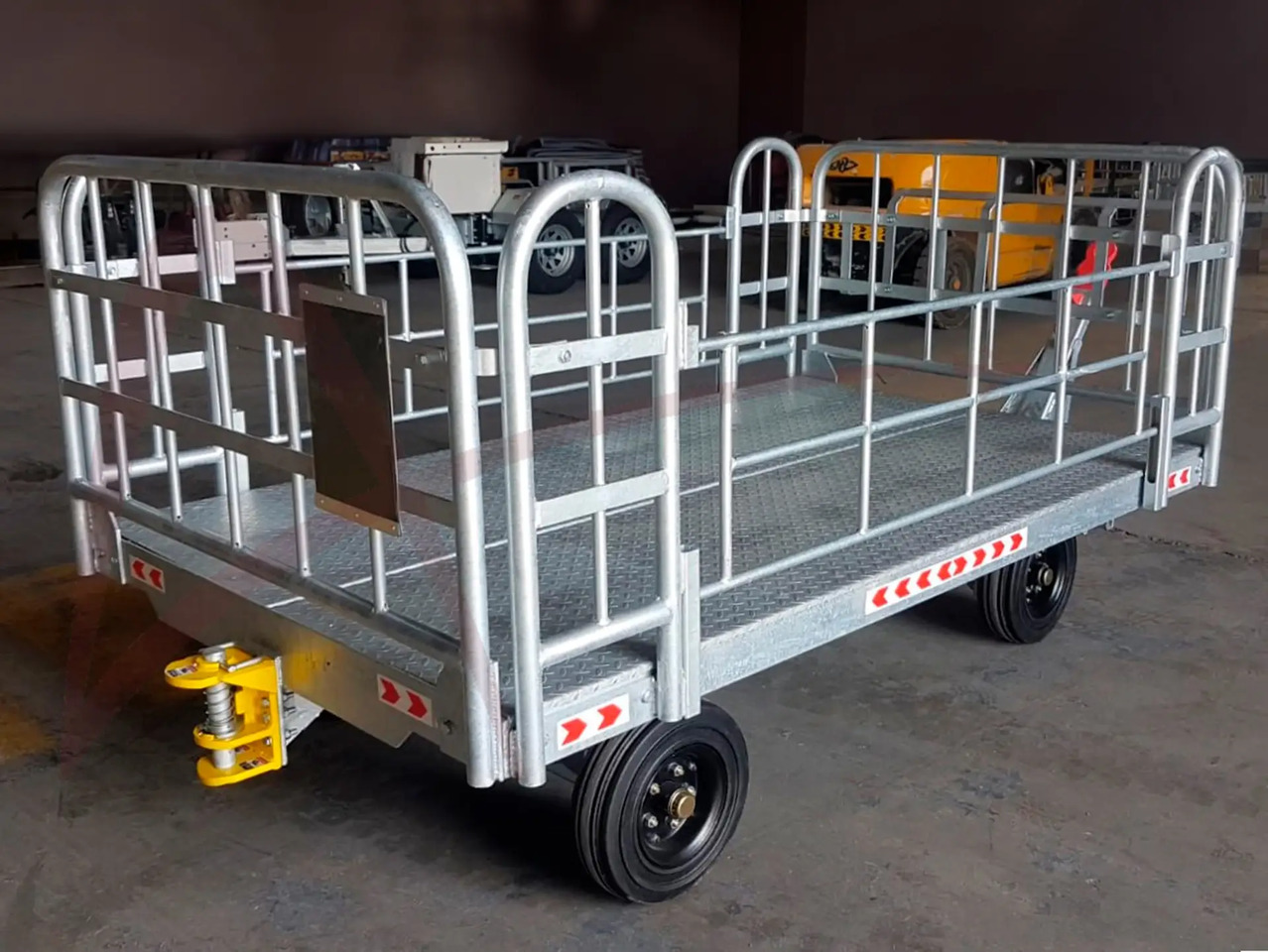 AVIACO AVNM-BT1500-V1 - Repülőtéri jármű: 3 kép. AVIACO AVNM-BT1500-V1 - Repülőtéri jármű: 3 kép.