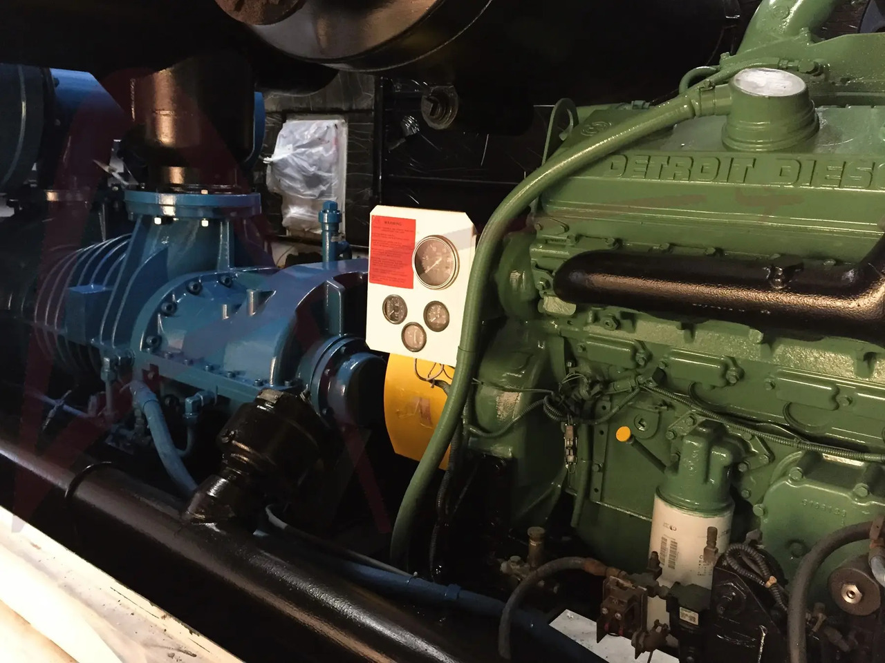 TLD ACE-600-1250 - Repülőtéri jármű: 2 kép. TLD ACE-600-1250 - Repülőtéri jármű: 2 kép.