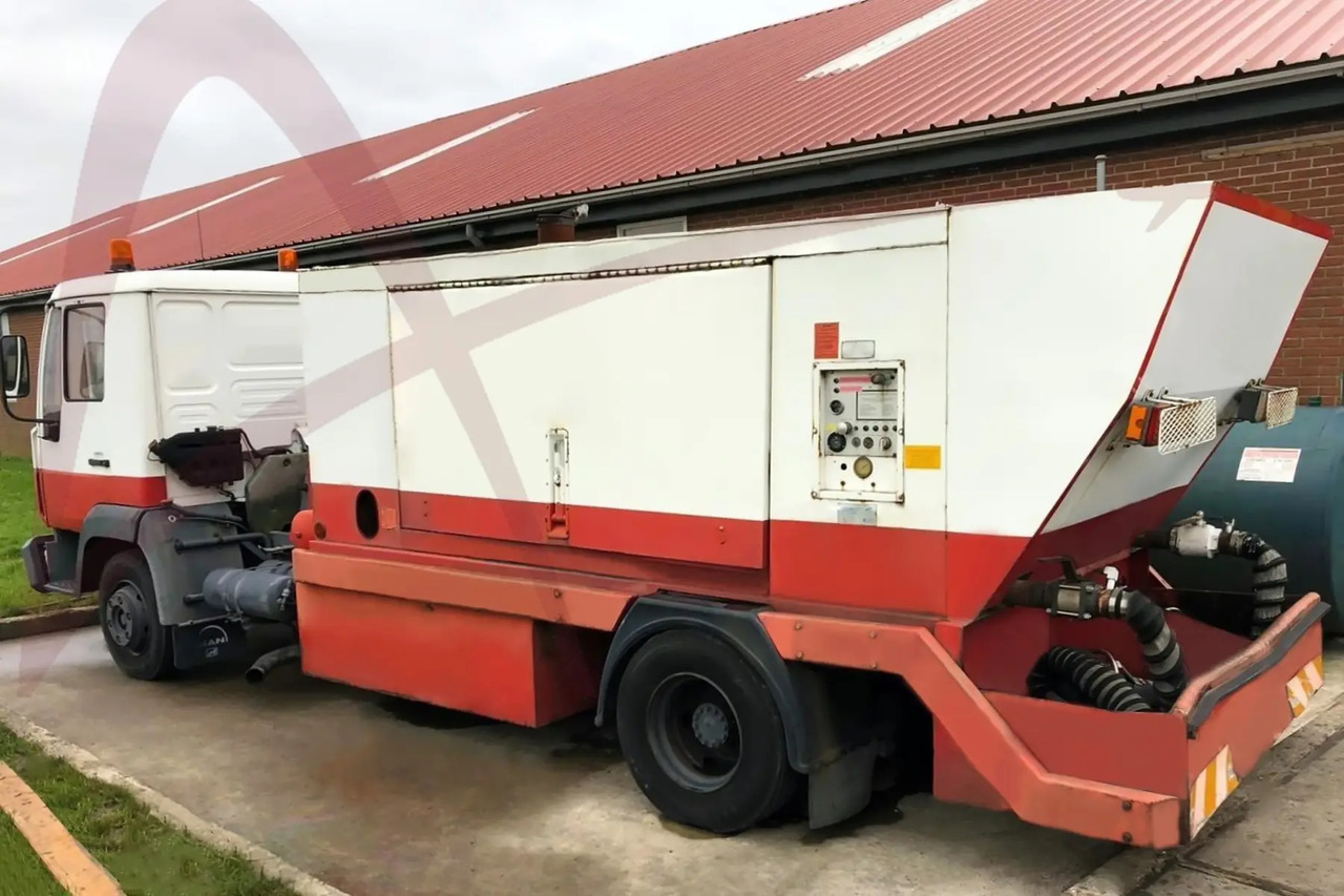 TLD ACE-600-1250 - Repülőtéri jármű: 1 kép. TLD ACE-600-1250 - Repülőtéri jármű: 1 kép.