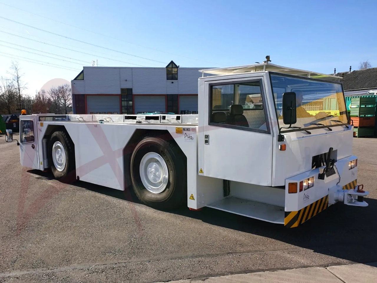 SCHOPF F396 - Repülőgép vontató: 2 kép. SCHOPF F396 - Repülőgép vontató: 2 kép.