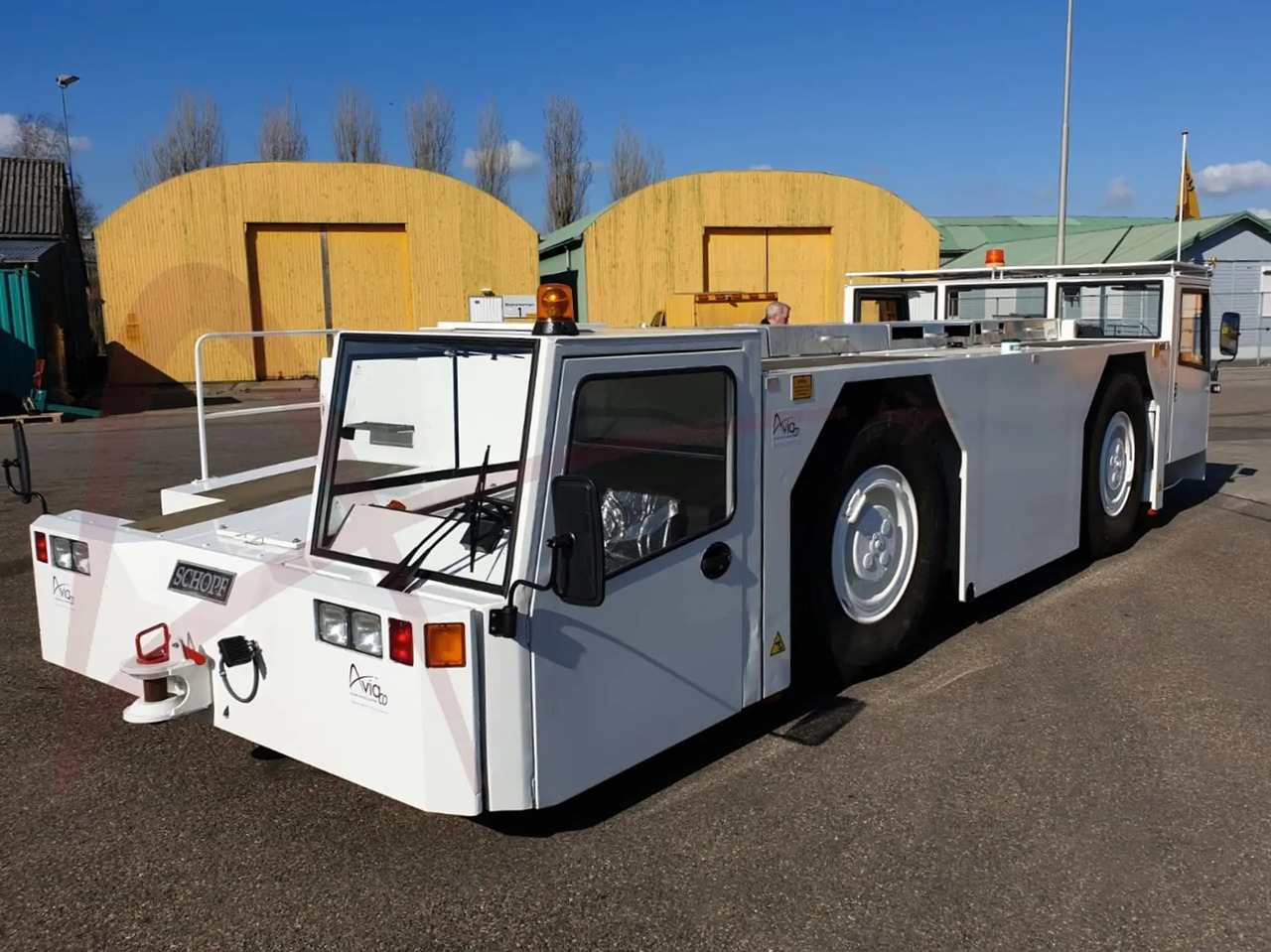 SCHOPF F396 - Repülőgép vontató: 1 kép. SCHOPF F396 - Repülőgép vontató: 1 kép.