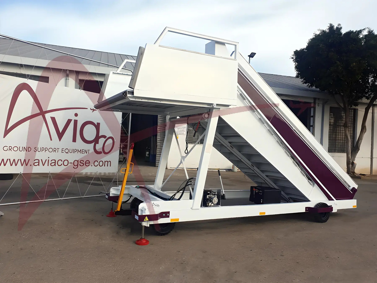 TLD ABT480 - Utaslépcső: 1 kép. TLD ABT480 - Utaslépcső: 1 kép.